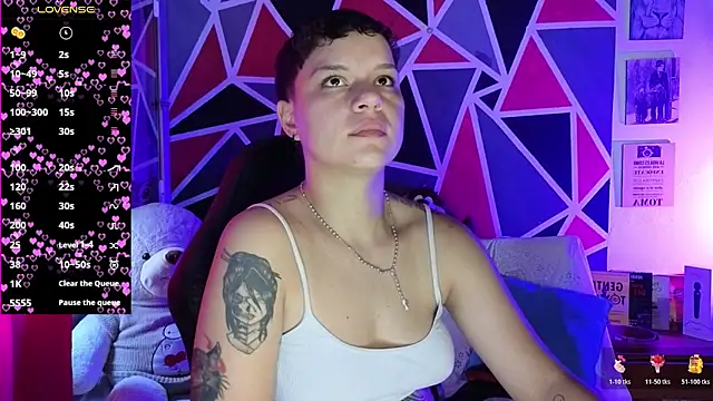 demimoore222 online show from April 12, 2:42 pm