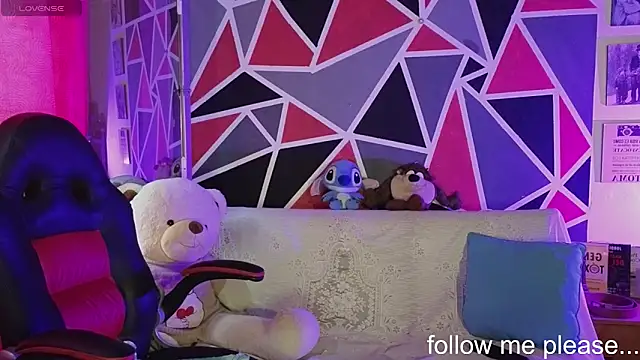 demimoore222 online show from April 16, 1:44 pm