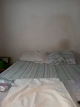 Missvixen81 online show from April 11, 11:47 am