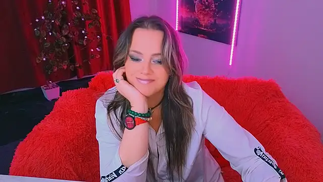 AnielaFox online show from April 12, 7:44 am