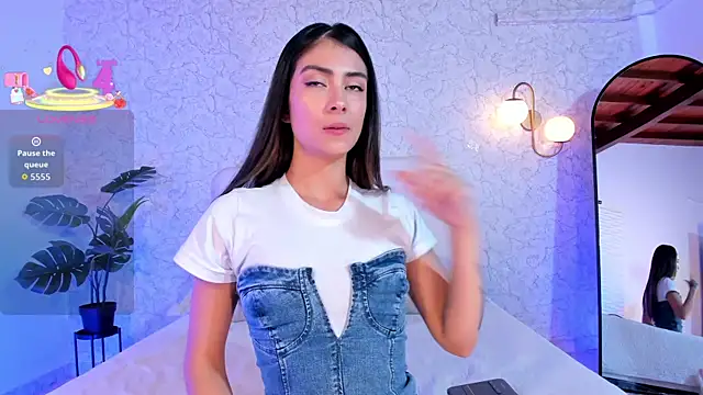 alanarouge online show from April 12, 11:35 am