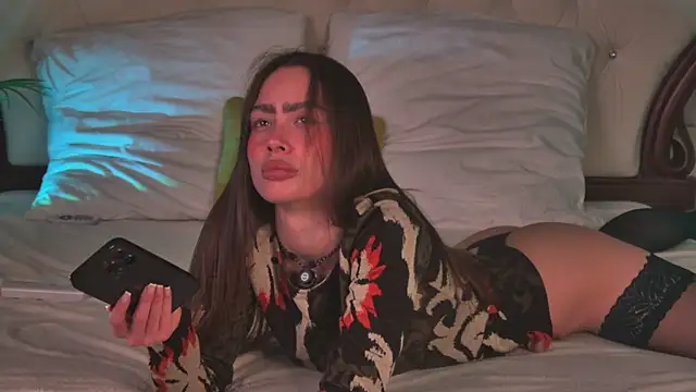 Amanda River online show from March 15, 7:49 pm