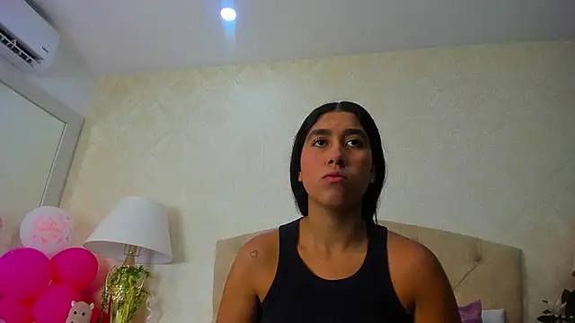 Mia Montess online show from April 9, 4:34 pm