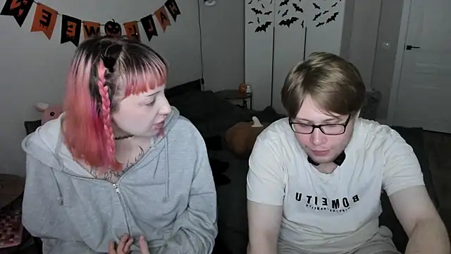 JayMollyy online show from October 25, 6:04 pm