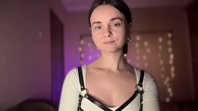 lanaloulou online show from September 11, 10:54 pm