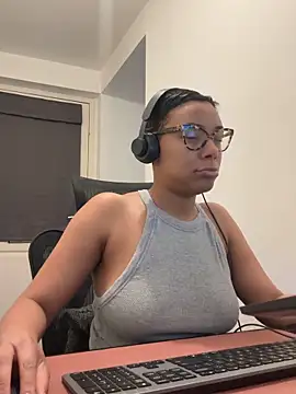 Melia Rayne online show from February 9, 12:07 pm