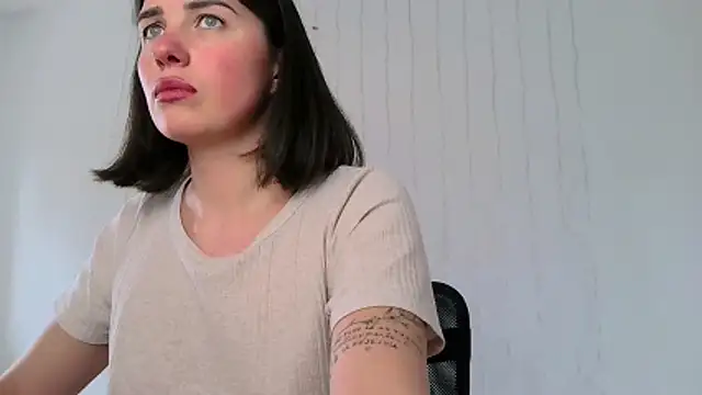 neferutt online show from April 8, 3:58 pm