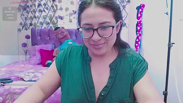 Anny  cute online show from September 28, 8:25 pm