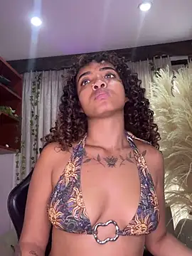 SarahLynn7 online show from March 18, 7:19 pm