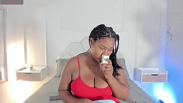 Candaceoweens online show from February 4, 4:37 am