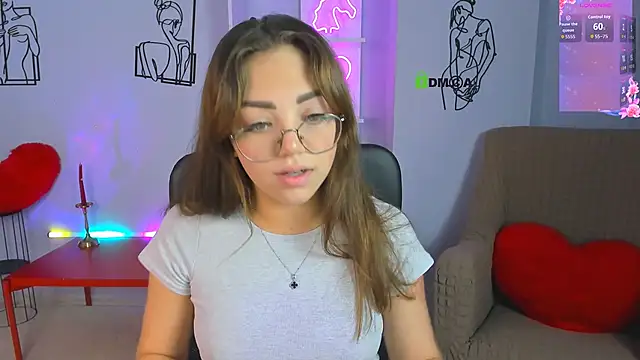 kiki swan online show from September 17, 8:01 am