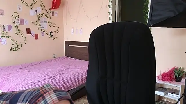 Wane Witch online show from April 19, 8:47 am