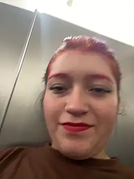 Karina Leon online show from December 17, 9:08 pm