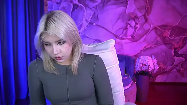 SelenaIris online show from September 26, 7:06 am