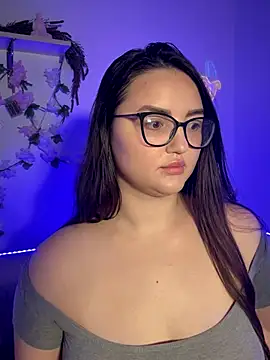 MiraLuccian online show from October 10, 9:20 pm