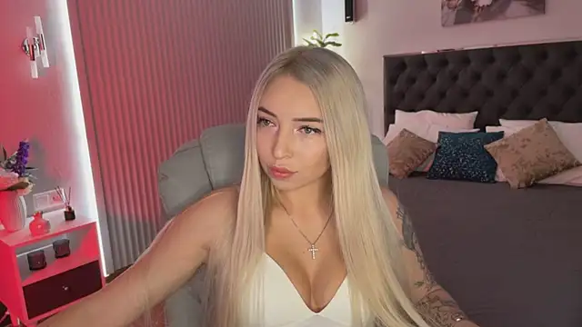 OhMyEmma online show from September 22, 1:15 am