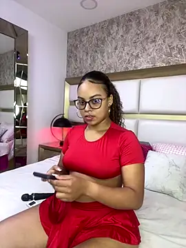 AlesiaCooper online show from October 2, 8:03 pm