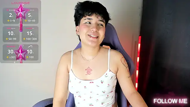 emma cute7 online show from December 18, 4:39 am