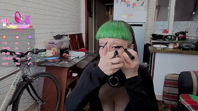 freyaa sorcerees online show from November 12, 3:43 pm