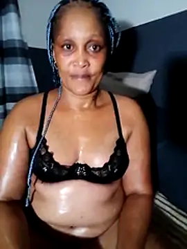 JuicyBigClitt online show from April 23, 8:44 pm