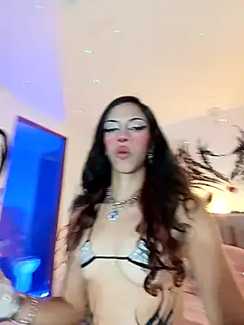 Lia Valmont online show from April 21, 4:47 pm