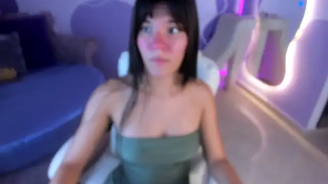 auroracute02 online show from October 11, 1:47 pm