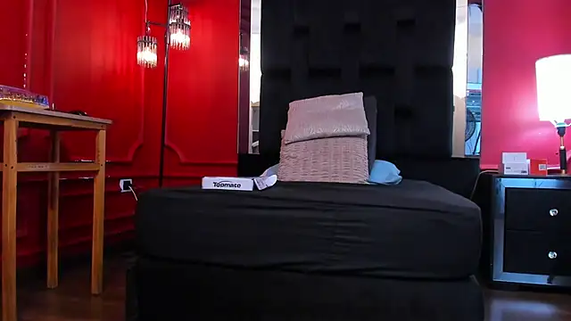 roxy hell online show from October 15, 7:05 pm