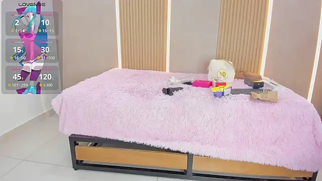 stephany summer online show from December 23, 5:11 am