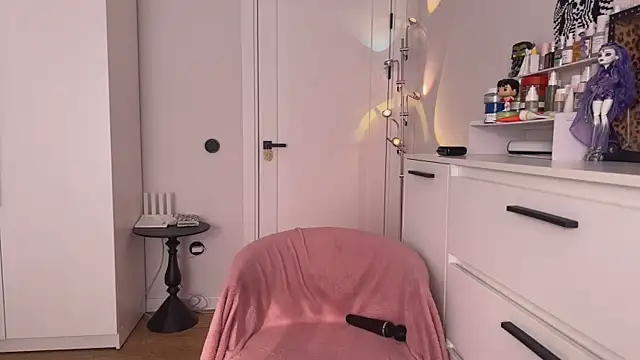 Anna Six online show from April 21, 2:04 am