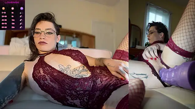 Lena Vesper online show from October 3, 10:26 pm