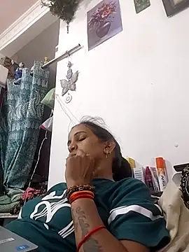 Hotty-Nidhi online show from June 15, 1:44 pm