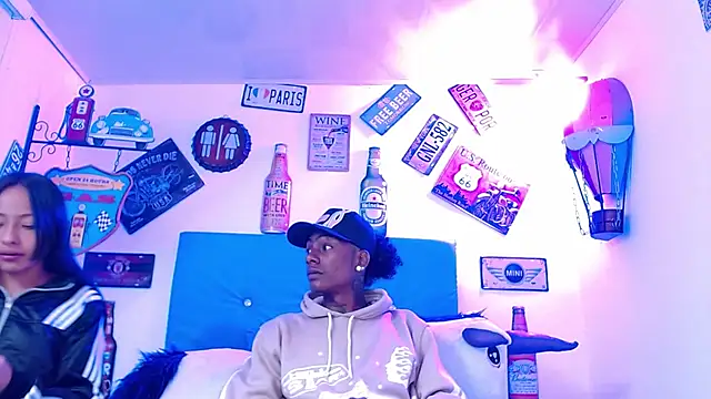 lili roussi online show from October 10, 10:47 pm