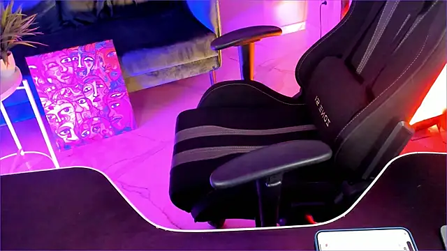 SarahAlluring online show from December 14, 12:22 pm