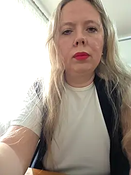 Irina3718 online show from February 15, 11:42 am