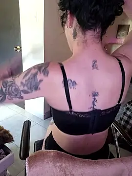 mia velvet1 online show from January 17, 5:09 pm