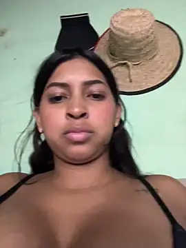 Milanyvero  online show from August 7, 6:09 am