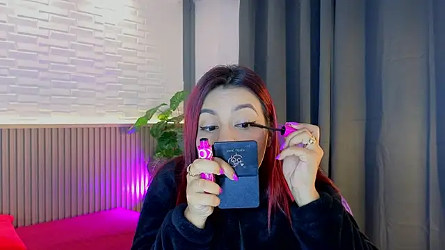 TiffanyWalk online show from October 14, 11:02 am