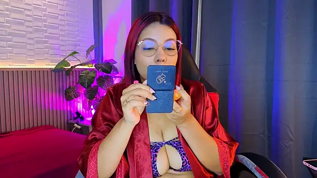 TiffanyWalk online show from September 9, 2:39 pm