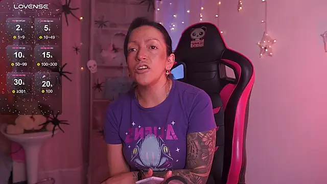 Madison Mayer online show from October 7, 1:15 pm