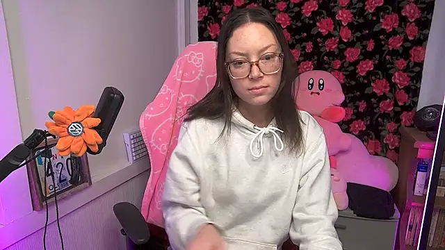 SpaceCowWhore online show from February 20, 4:19 pm