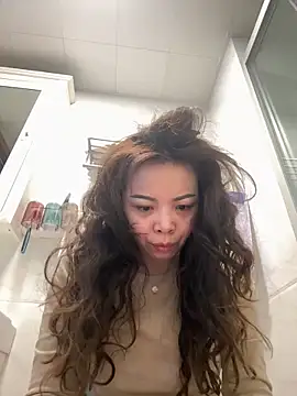 aa520uv online show from March 16, 3:09 am