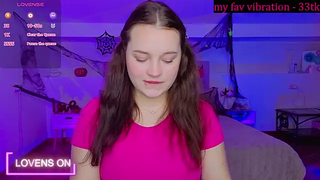 Cute kitty- online show from October 26, 6:53 am