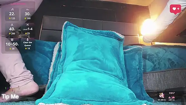 ailyn maury online show from March 24, 1:49 pm