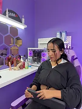 Alice 26  online show from February 18, 2:05 pm