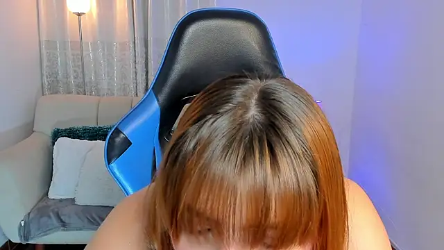 karla hill 28 online show from April 25, 3:42 am