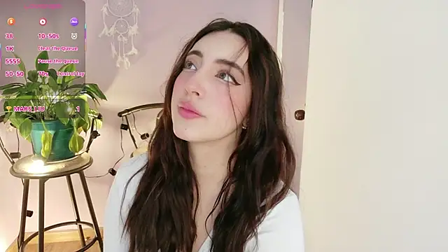 Rebbecawhite meow online show from April 28, 6:45 pm