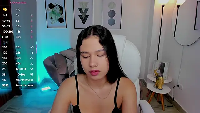 Danaa Rouse online show from September 11, 7:47 pm