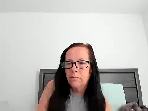 peachgoddess online show from April 15, 2:39 pm