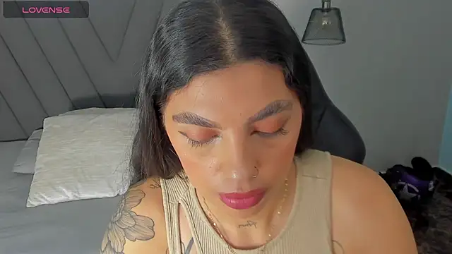 TATILARSON1 online show from January 7, 12:41 pm