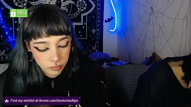 lovelockedlips online show from November 15, 2:12 am